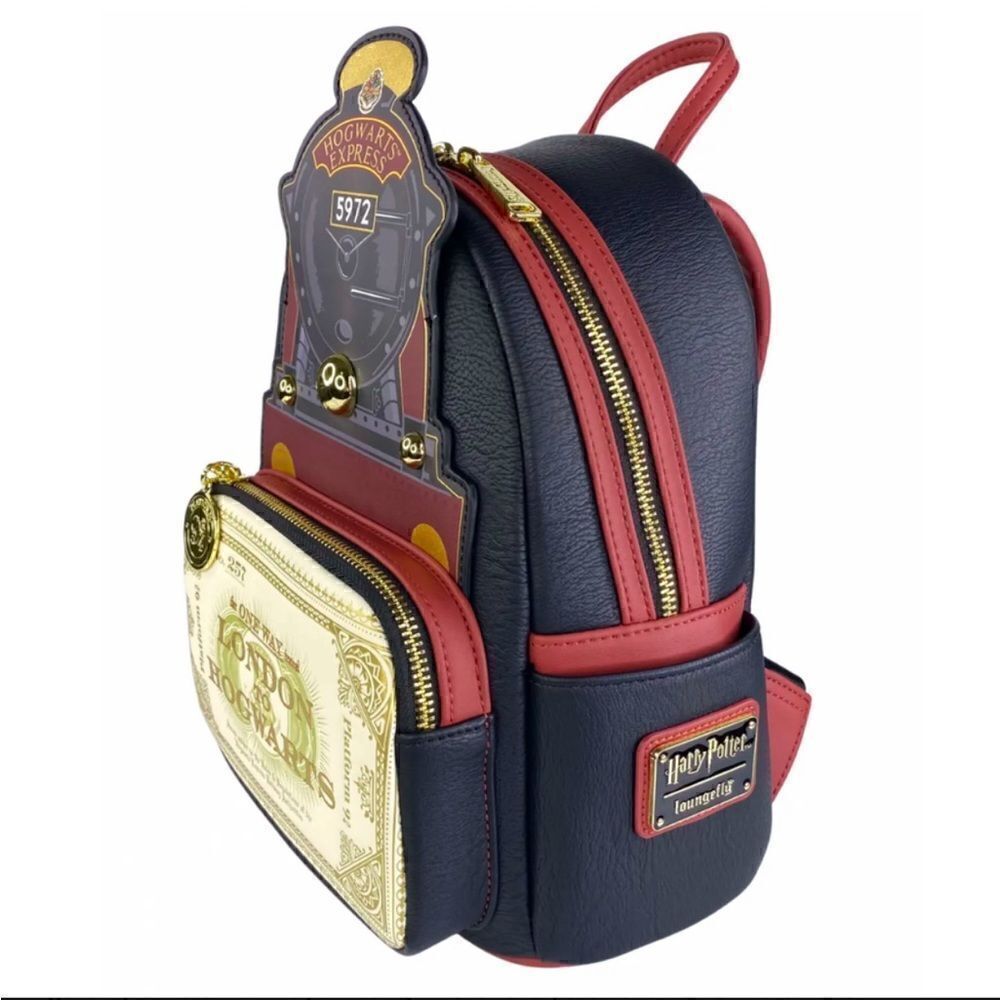 - 🚞🚞 Loungefly Harry Potter Hogwarts
Express Mini Backpack - Picture 2 of 4